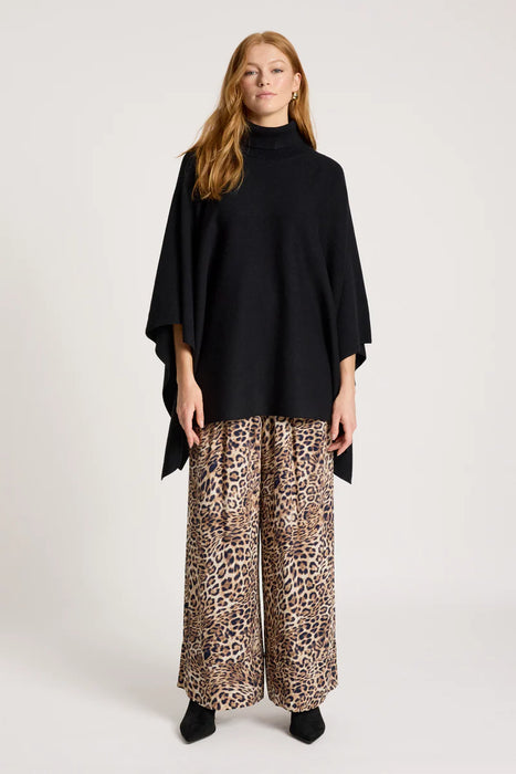 Samira Poncho