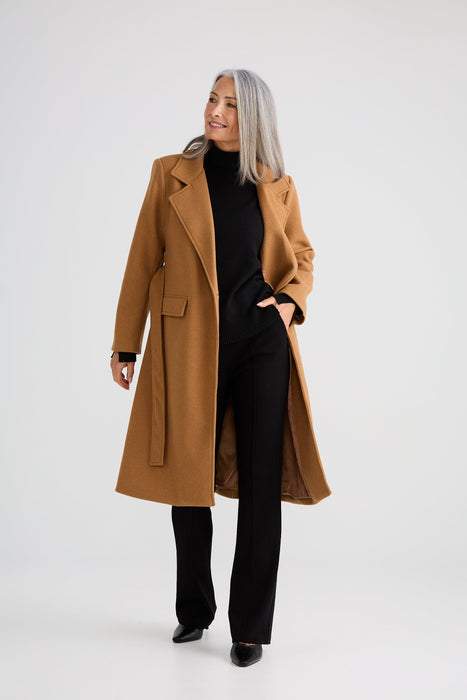 Julianne Coat