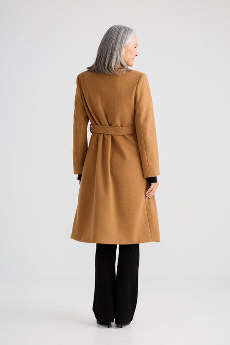 Julianne Coat