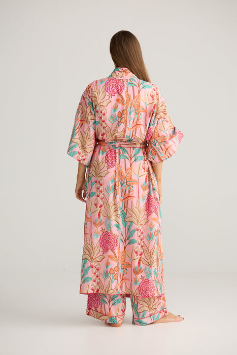Salutation Robe