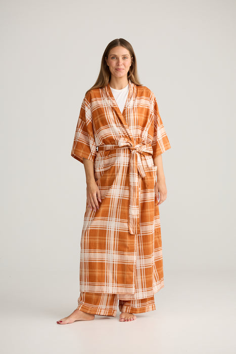 Salutation Robe