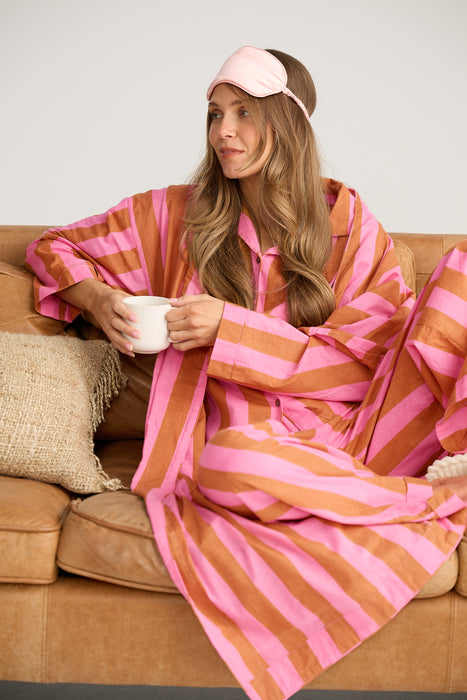 Salutation Robe