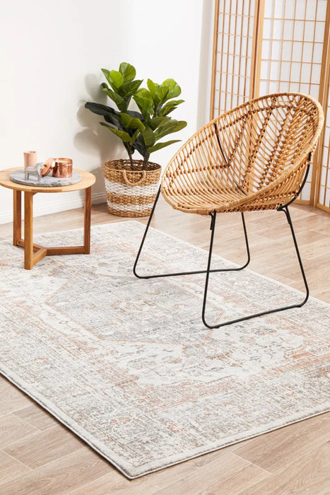 Lori Floor Rug in Silver