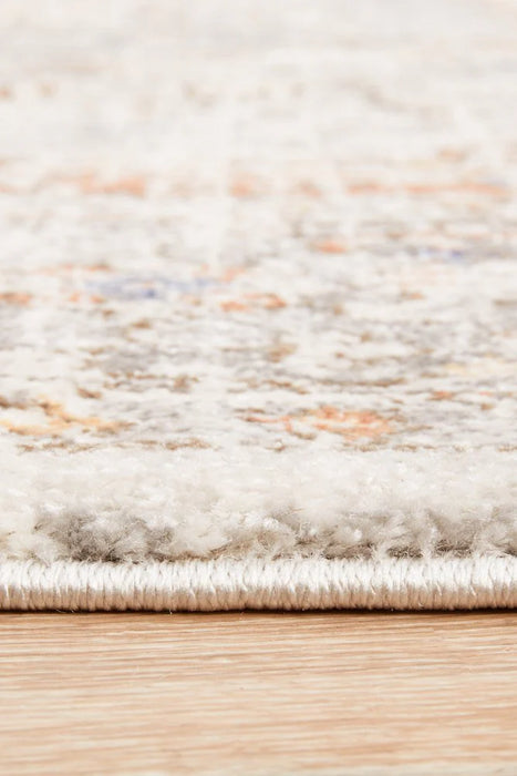Lori Floor Rug in Silver