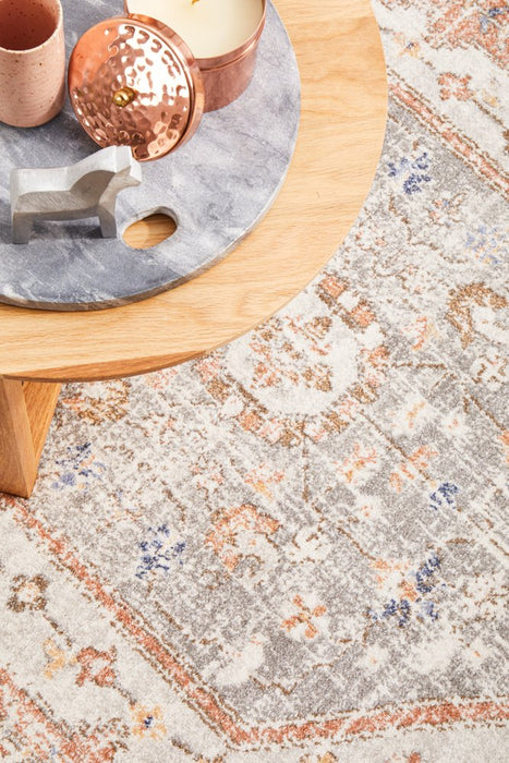 Lori Floor Rug in Silver